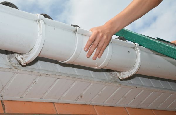 Gutter Reattachment in Panama City Beach