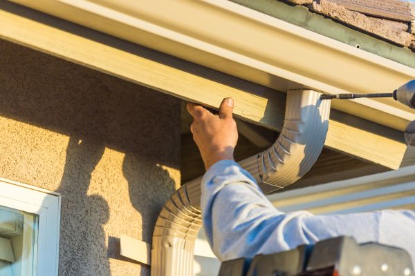 Aluminum Rain Gutter Service in Panama City Beach